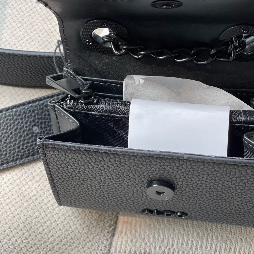 Purse - Picture 4 of 4